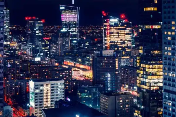 裸眼3D进入“内容为王”阶段：从硬件炫技到规模化内容生产，产业瓶颈正在转移