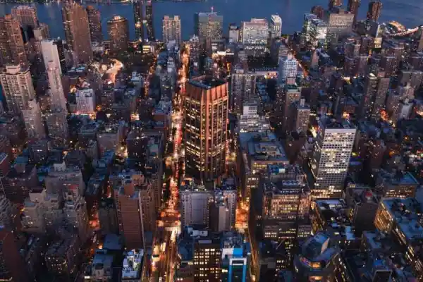 裸眼3D内容制作升温：从技术突破到生态构建